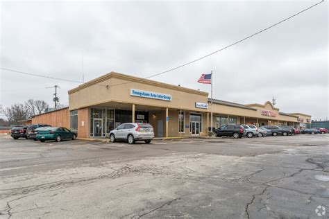 2 who quit in Canfield seek Youngstown city finance job.
